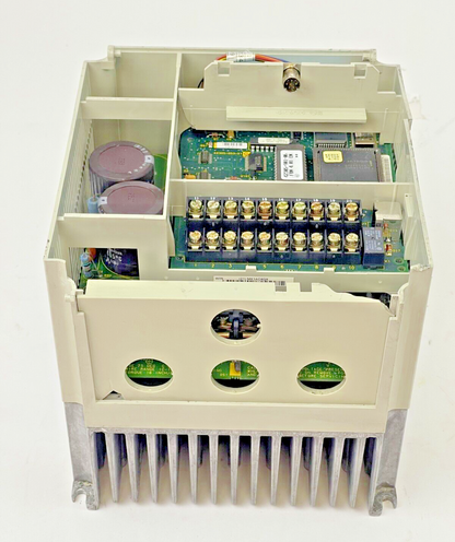 ALLEN BRADLEY - 1305-BA02A SER. A - AC VARIABLE SPEED DRIVE -380-460V,1.6A,.75HP