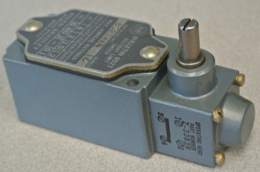 ALLEN-BRADLEY 802T-A4 / OILTIGHT LIMIT SWITCH / CCW 1-WAY REVERSIBLE / NEW SURPL