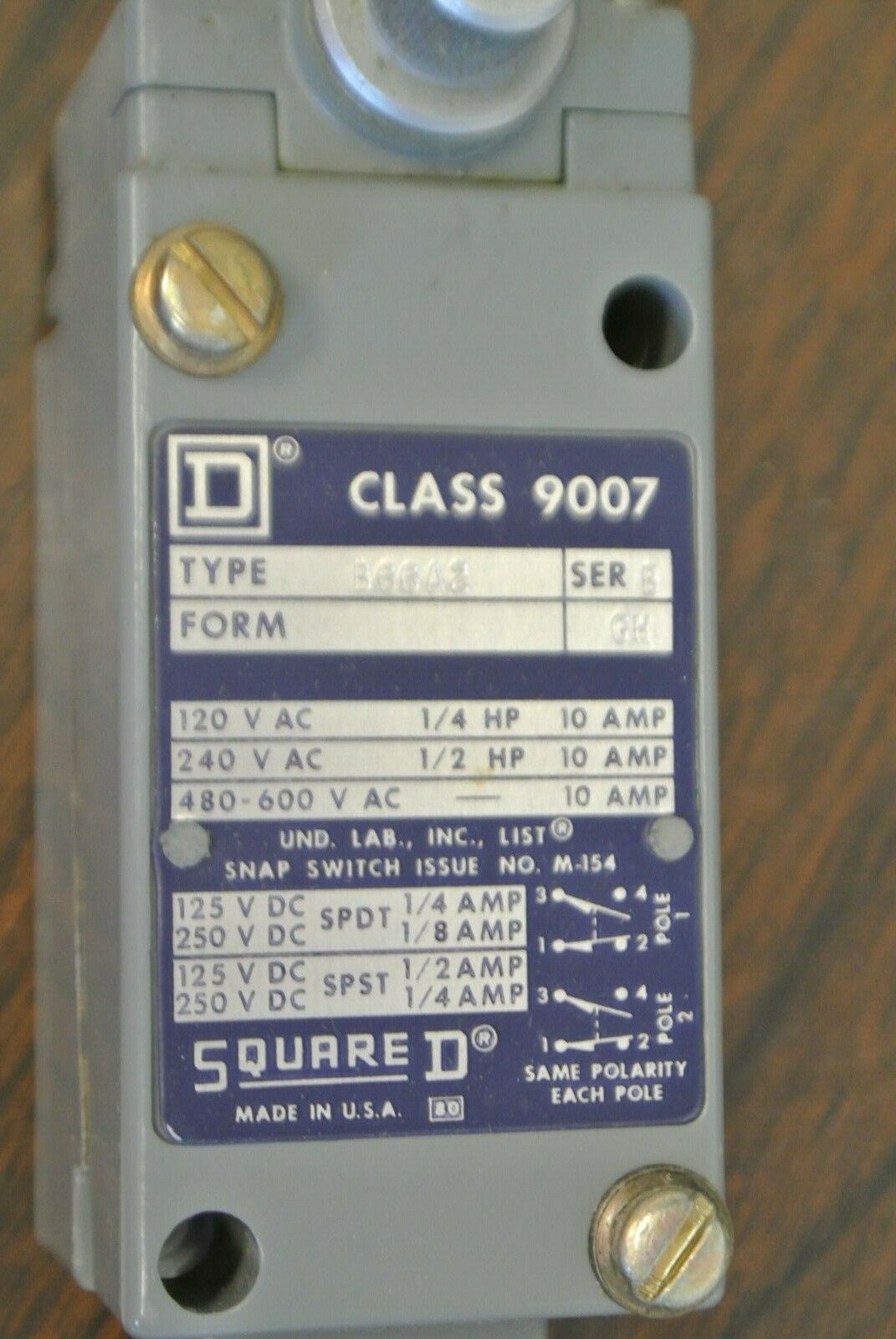 SQUARE D 9007 B66A2 LIMIT SWITCH / SNAP SWITCH / 120-600V / NEW SURPLUS