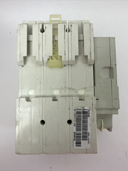 SIEMENS NGG3B030 CIRCUIT BREAKER 125/250VDC 600Y/347VAC 3P CQDA1 AUXILIARY SWITC