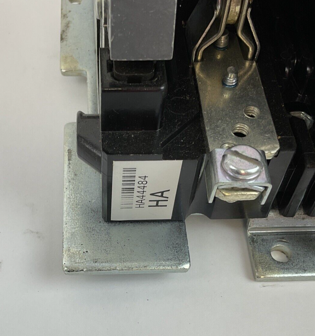 ALLEN BRADLEY 1494V-DS30 DISCONNECT SWITCH SER.D W/ 1495-N8 SER.A