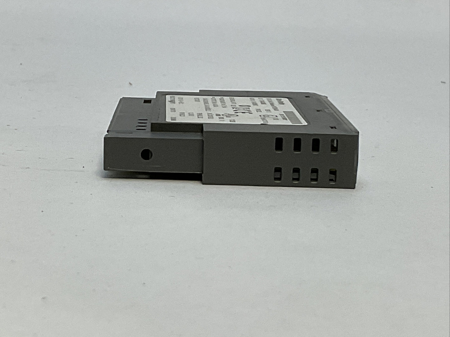 ALLEN BRADLEY 1734-OB8E SER C OUTPUT MODULE FW 3.022