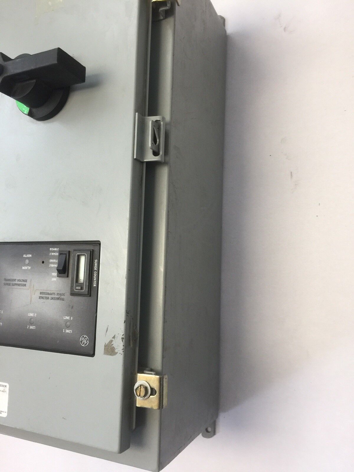 GE TME120Y100WMN1 TRANSIENT VOLTAGE SURGE SUPPRESSOR 120/208V THREE PHASE 50/60H