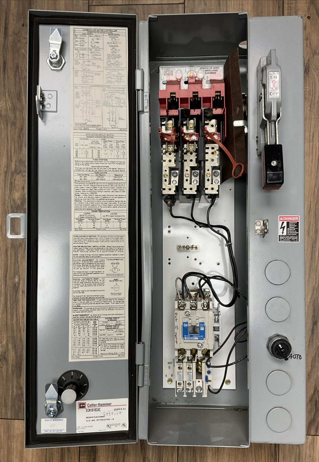 CUTLER HAMMER ECN1818CAC COMBINATION STARTER