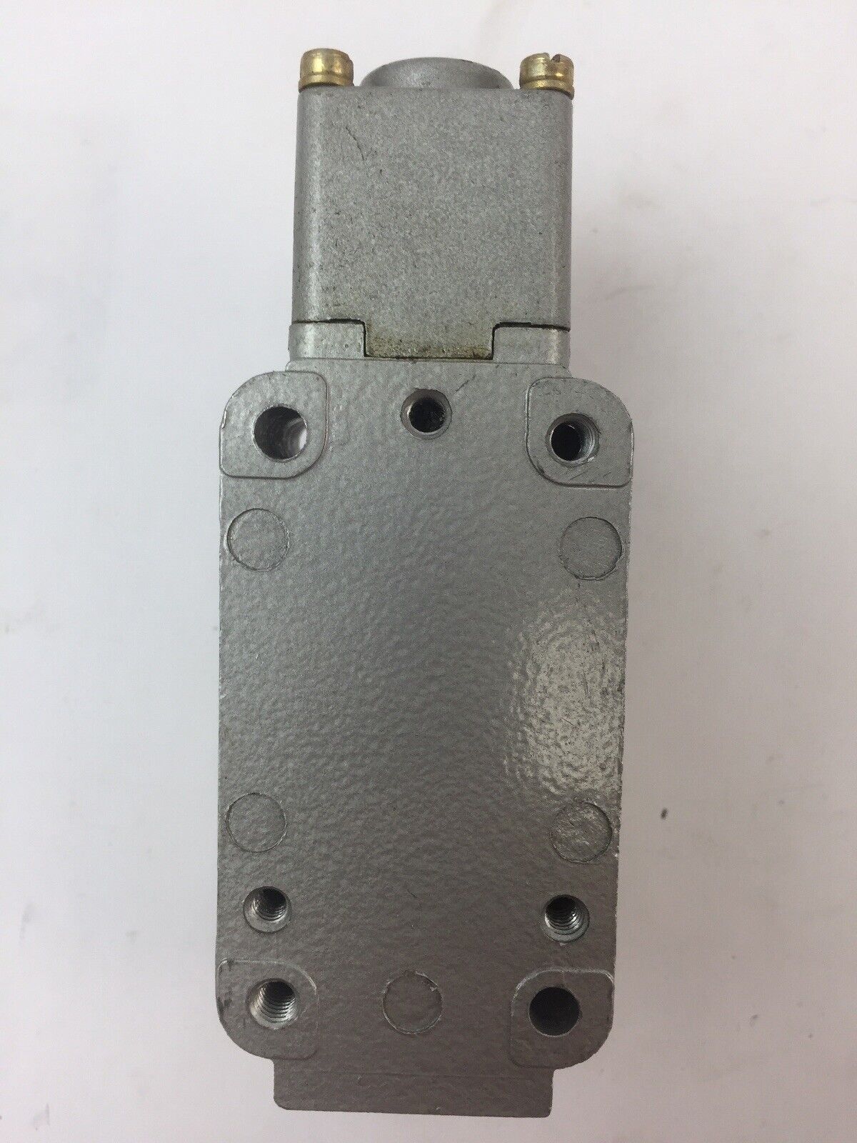 WESTINGHOUSE RRLB RR LIMIT SWITCH MAINTAINED CONTACT LIMIT SWITCH 600VAC 10AMP