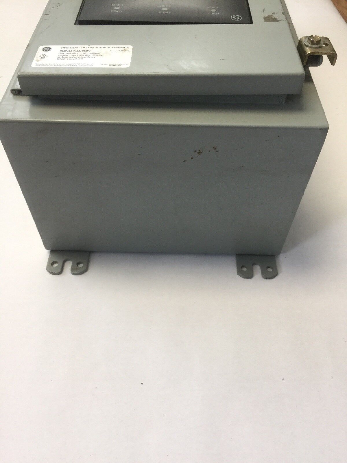 GE TME120Y100WMN1 TRANSIENT VOLTAGE SURGE SUPPRESSOR 120/208V THREE PHASE 50/60H