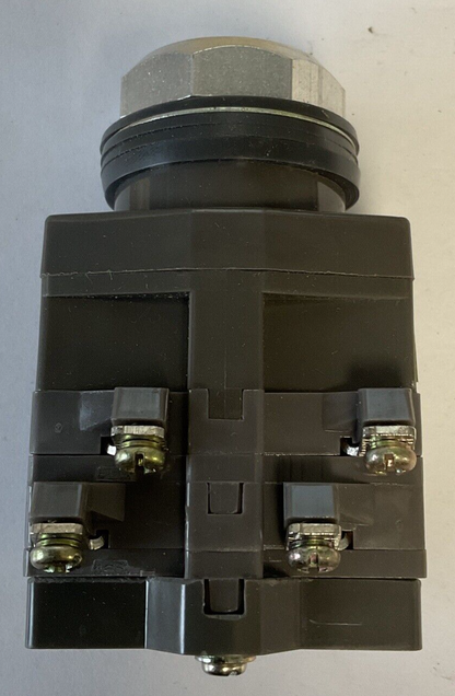 GOULD SS3 10AMP HD 300/600V KEYED SELECTOR SWITCH (NO KEY)
