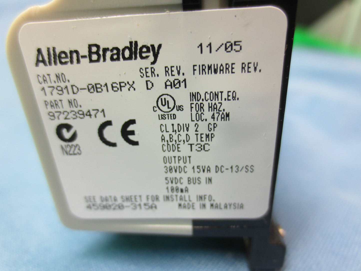 A-B 1791D-0B16PX COMPACT BLOCK I/O 16 OUTPUTS - DC POWER Ser. D, Rev. A01