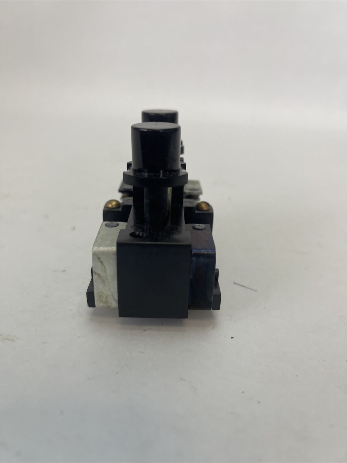 HUBBELL PG2 PBP PUSHBUTTON INSERT SINGLE SPEED / PLUG IN 120/240/480VAC 125/250