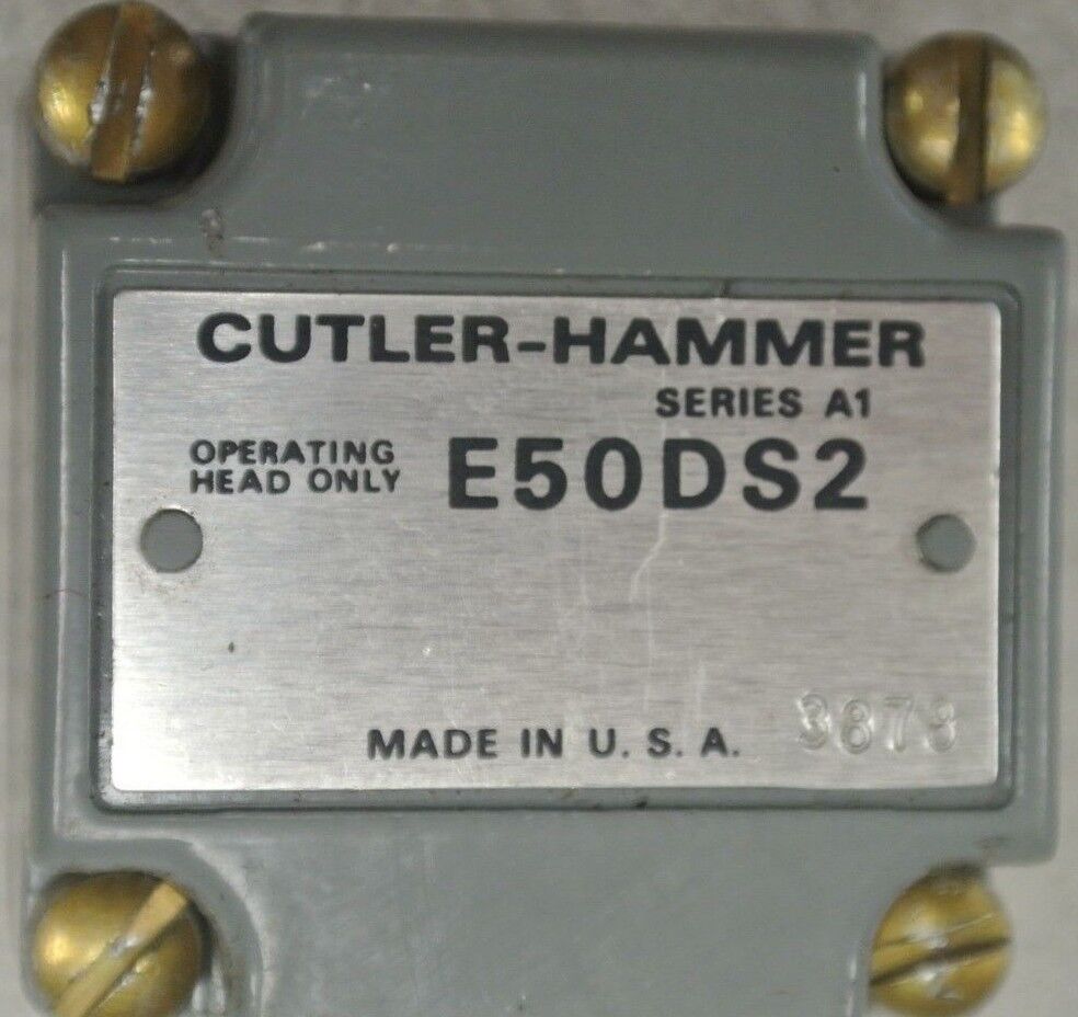 CUTLER-HAMMER E50DS2 LIMIT SWITCH OPERATING HEAD / ADJ. SIDE PUSHBUTTON / NEW