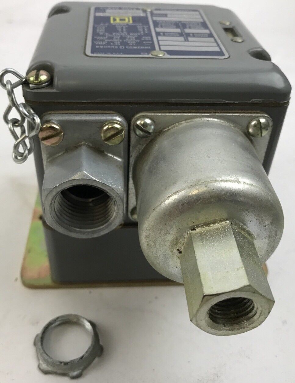 Square D Pressure Switch, 35-45 psi, class 9012, type DCW5, Series B