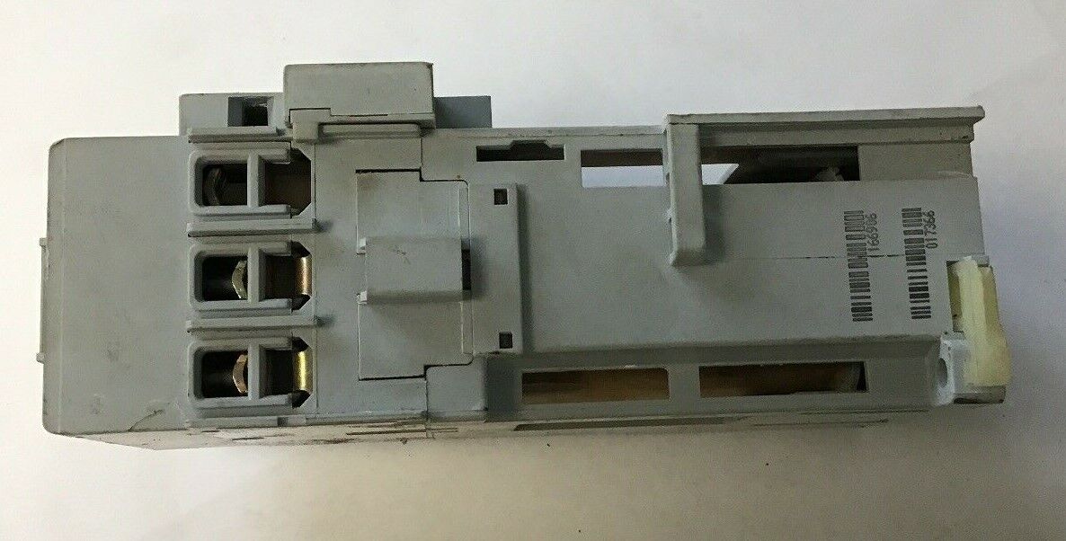 ALLEN BRADLEY 100-C30Z*00  Ser. B CONTACTOR w/ 100-S AUX. CONTACTOR Ser. B