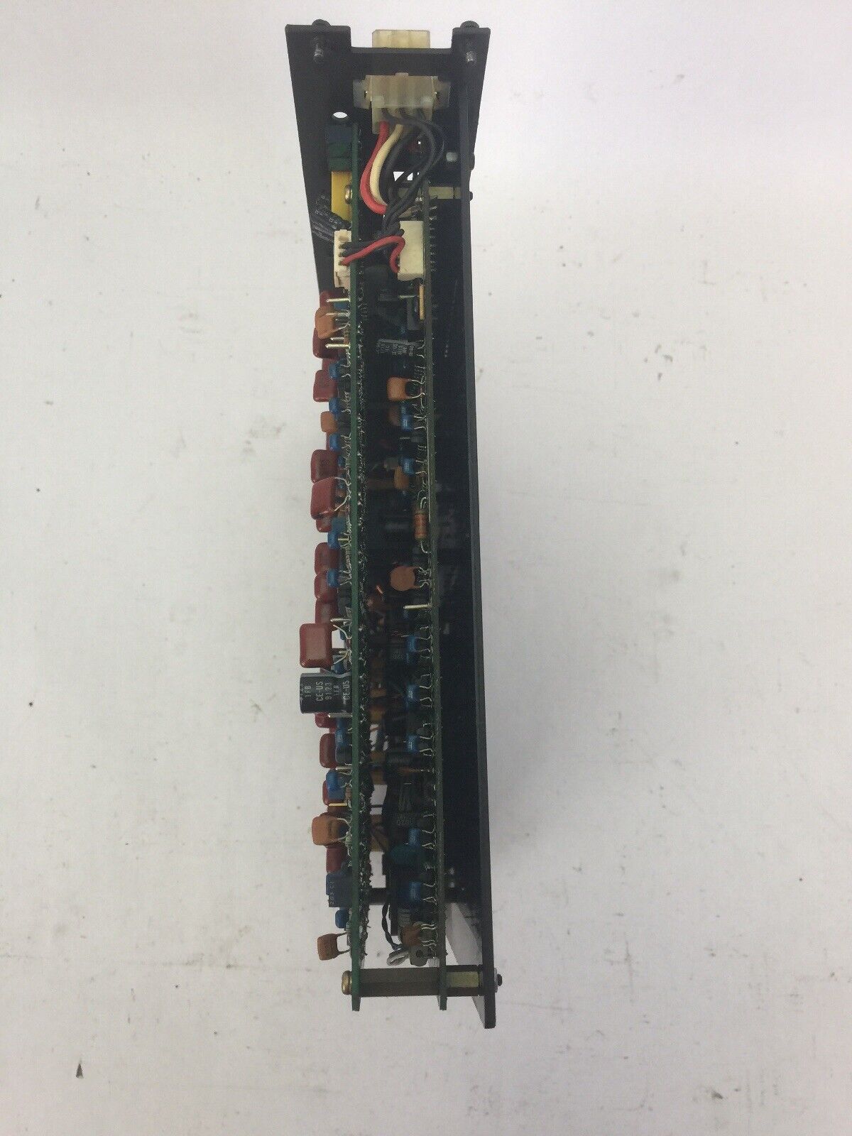 ALLEN BRADLEY 1389-AA09 SERVO AMPLIFIER SER A INPUT 310VDC 11A OUTPUT 210VAC 9A