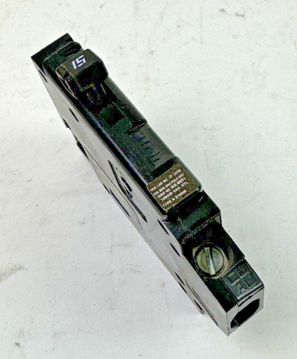 CHALLENGER *BOX OF 14* - A115K - CIRCUIT BREAKERS - 1 POLE/15 A/240 VAC