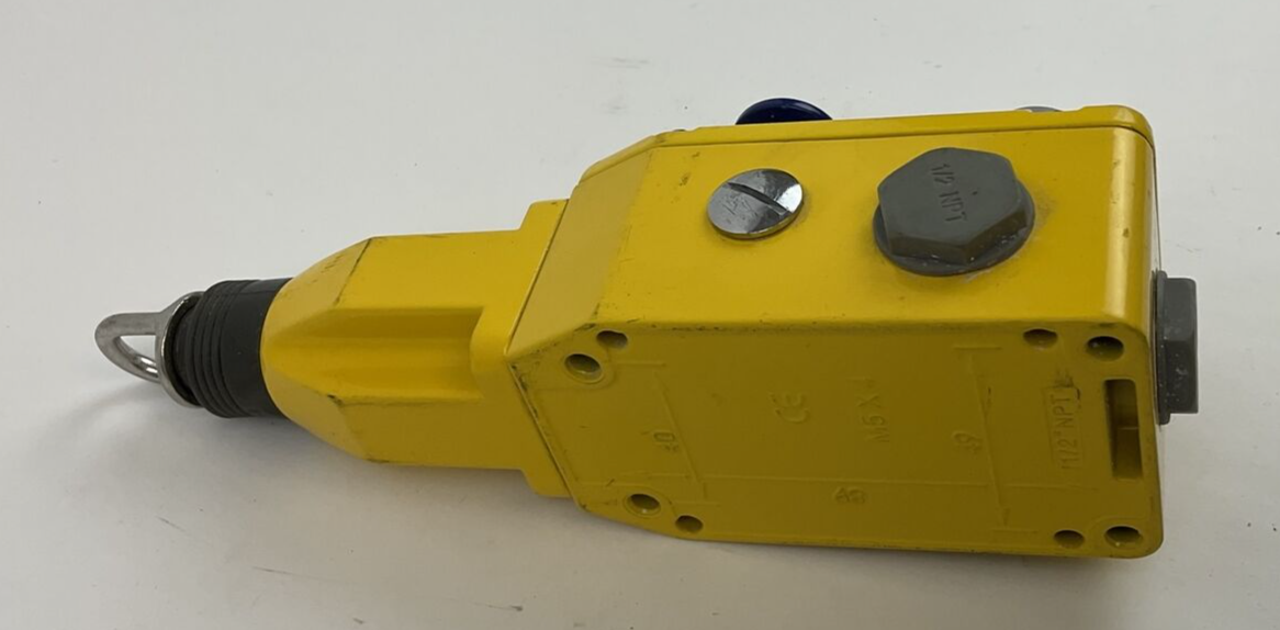 ABB 2TLA050202R1332 LINESTRONG2 SAFETY BUTTON 230V 3A