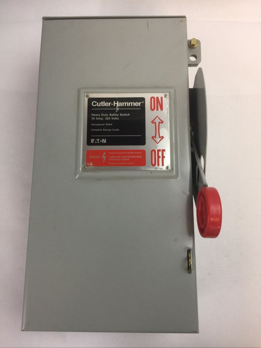 CUTLER HAMMER DH321FRK FUSIBLE SAFETY SWITCH 30A 240VAC 250VDC 3P 7.5HP TYPE 3R