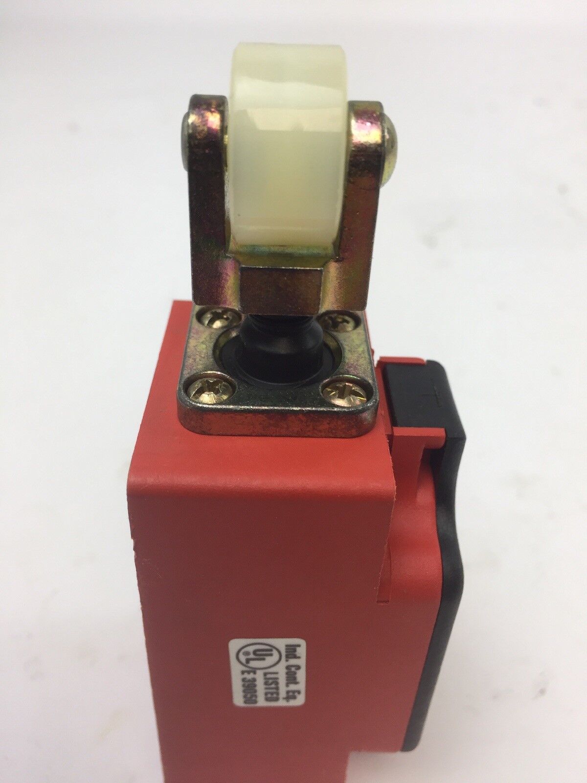ALLEN BRADLEY 802A-C14P4-S7 LIMIT SWITCH 300V 10A SERIES A