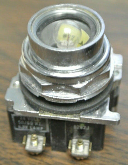 CUTLER-HAMMER ILLUMINATED PUSHBUTTON / 24V, 6.3V LAMP / NEW SURPLUS / NO LENS