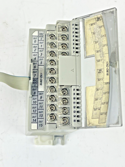 ALLEN BRADLEY - 1762-0W16 SER A REV B - MICROLOGIX 1200 RELAY OUTPUT MODULE