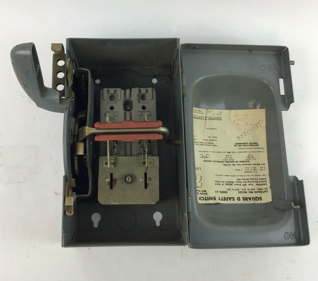 SQUARE D H-221 SAFETY SWITCH SER.A2 30A 240VAC/250VDC 5HP