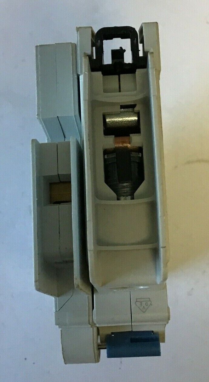 ALLEN BRADLEY 1489-M C 5A 1POLE CIRCUIT BREAKER W/ 1489-ABRA3 AUX. CURCUIT