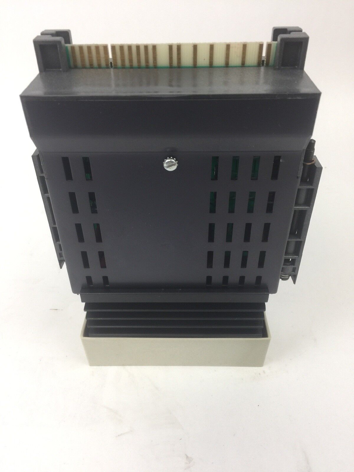 ALLEN BRADLEY 1777-OA AC OUTPUT MODULE 120V