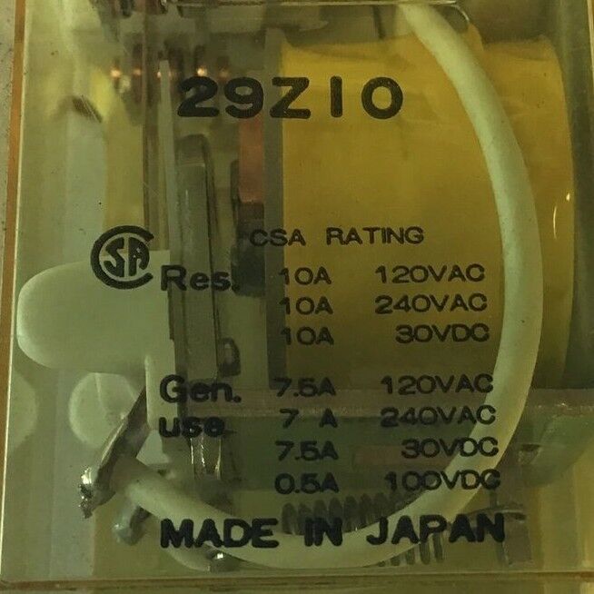 IDEC RR2P-U RELAY 120VAC 100VDC 10A***LOTOF2***