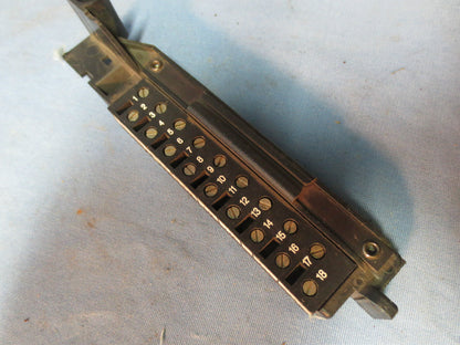 ALLEN-BRADLEY 1771-WF FIELD WIRING ARM W/18 SCREW TERMINATION