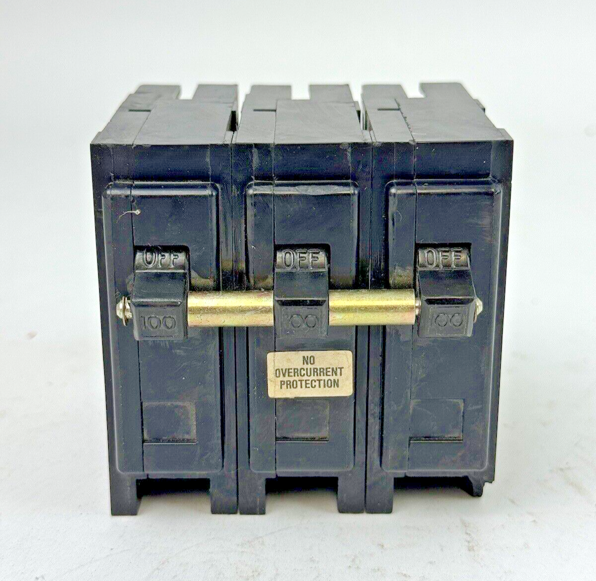 WESTINGHOUSE - HQP3100N - MOLDED CASE CIRCUIT BREAKER - 3 POLE/240VAC/100A