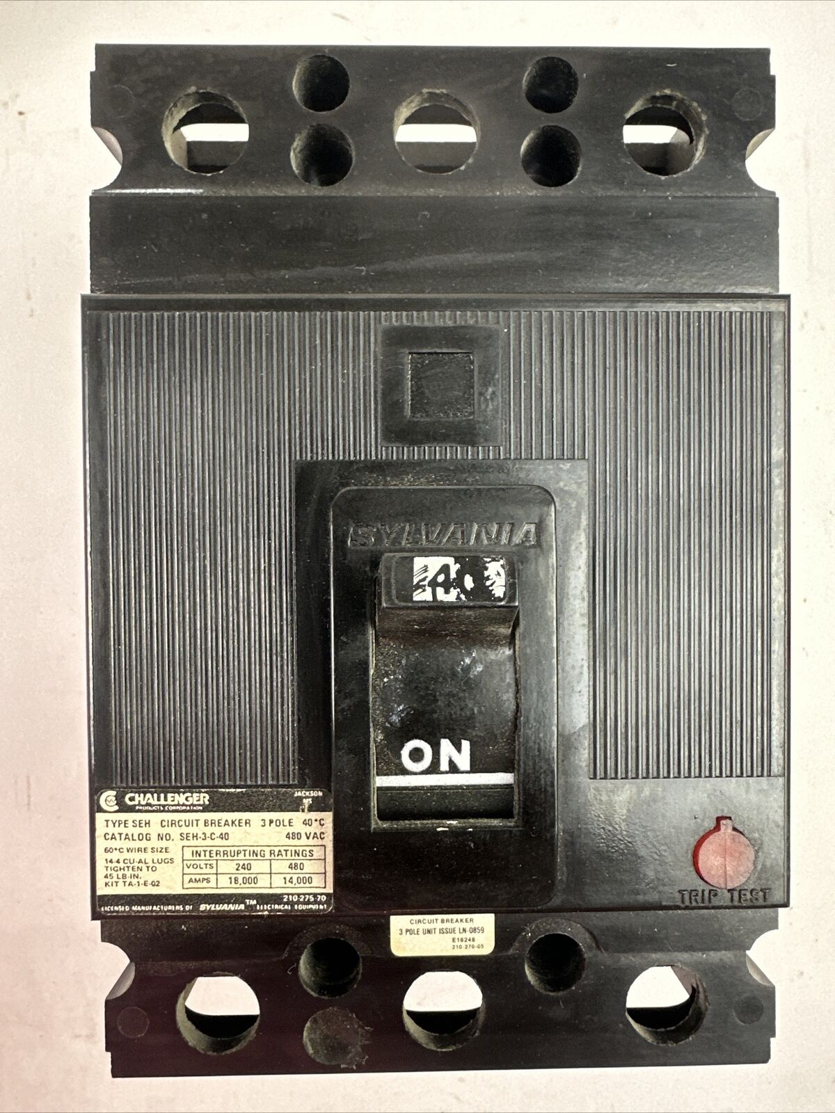 CHALLENGER SEH-3-C-40 CIRCUIT BREAKER 40AMP 480VAC 3POLE