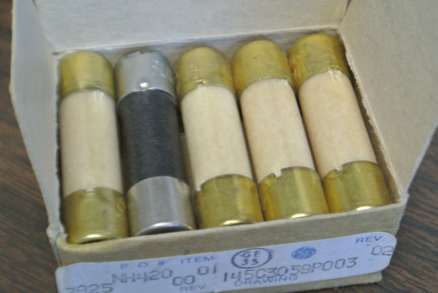 BOX of 10 / BUSS MIN3 INDICATING FUSE / 3A / 250V / NEW SURPLUS / MIN-3