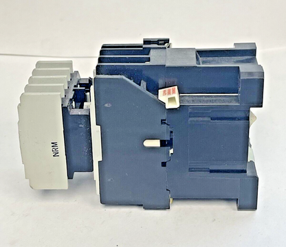 ALLEN-BRADLEY 700-F400A1 Ser. C 120V COIL RELAY & 195-FA40 Ser. A AUX. CONTACT