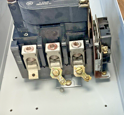 GENERAL ELECTRIC CR305 MAGNETIC CONTACTOR CR305F1** SZ 3-4