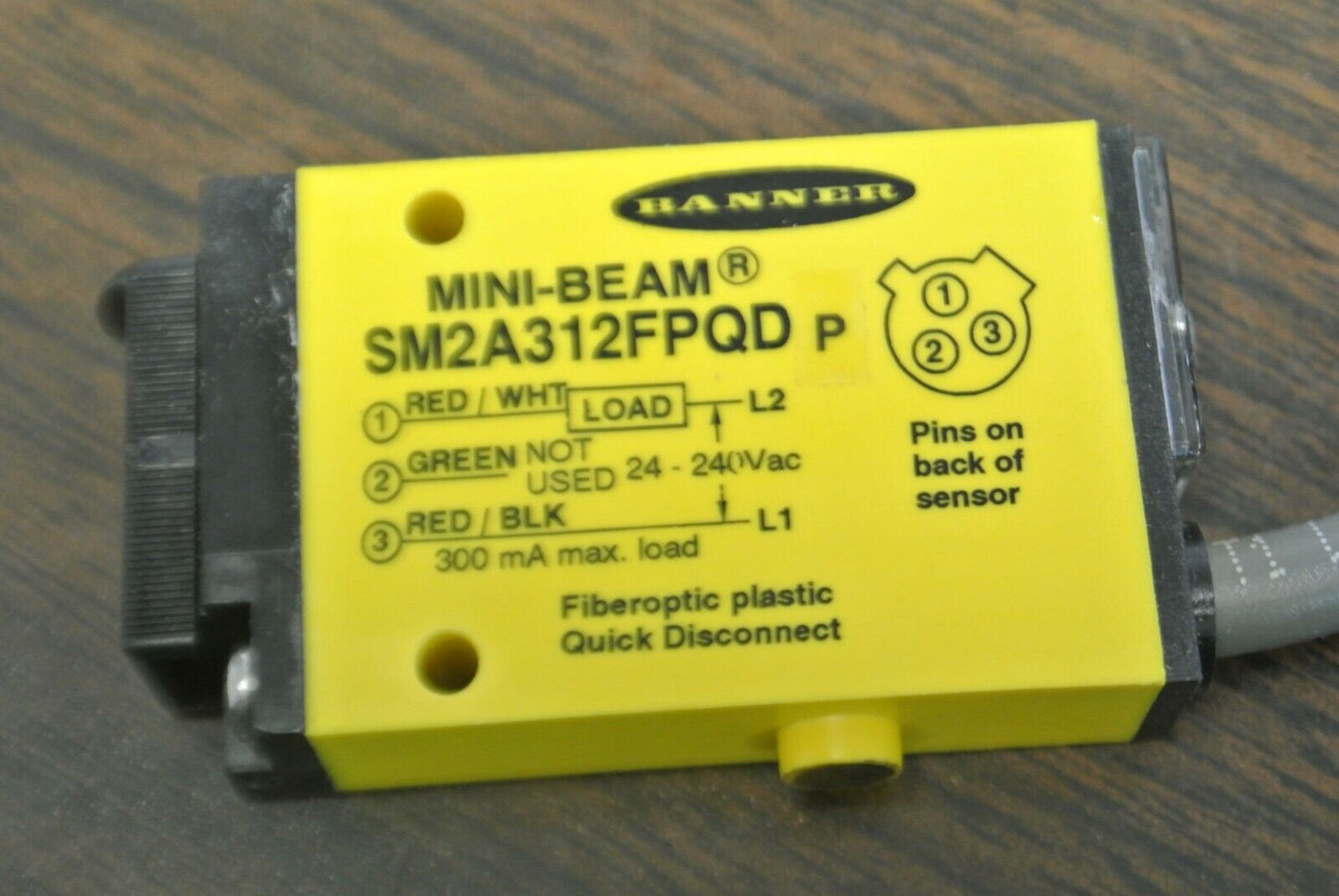 BANNER 29563 / SM2A312FPQDP MINI-BEAM FIBER OPTIC AMPLIFIER / NEW SURPLUS