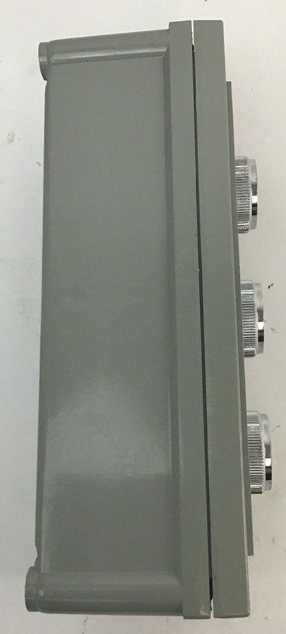 GE CR2940NC203C 3 UNIT 600V OPEN-CLOSE-STOP CAST ALUM. ENCL. PUSHBUTTON STATION