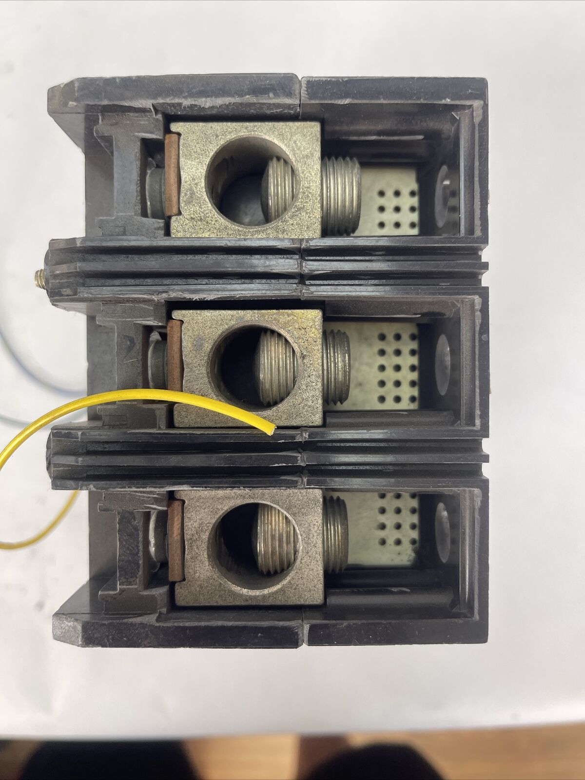 SQUARE D KAL362501212 MOLDED CASE CIRCUIT BREAKER SERIES 2 600VAC 250VDC 250A