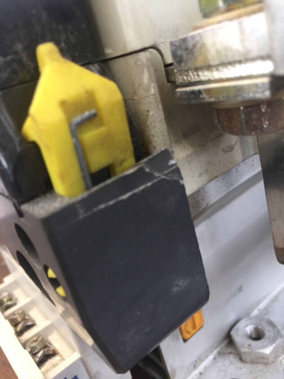 TELEMECANIQUE LC1FG43 REVERSING STARTER  COIL 115-120V LR F200