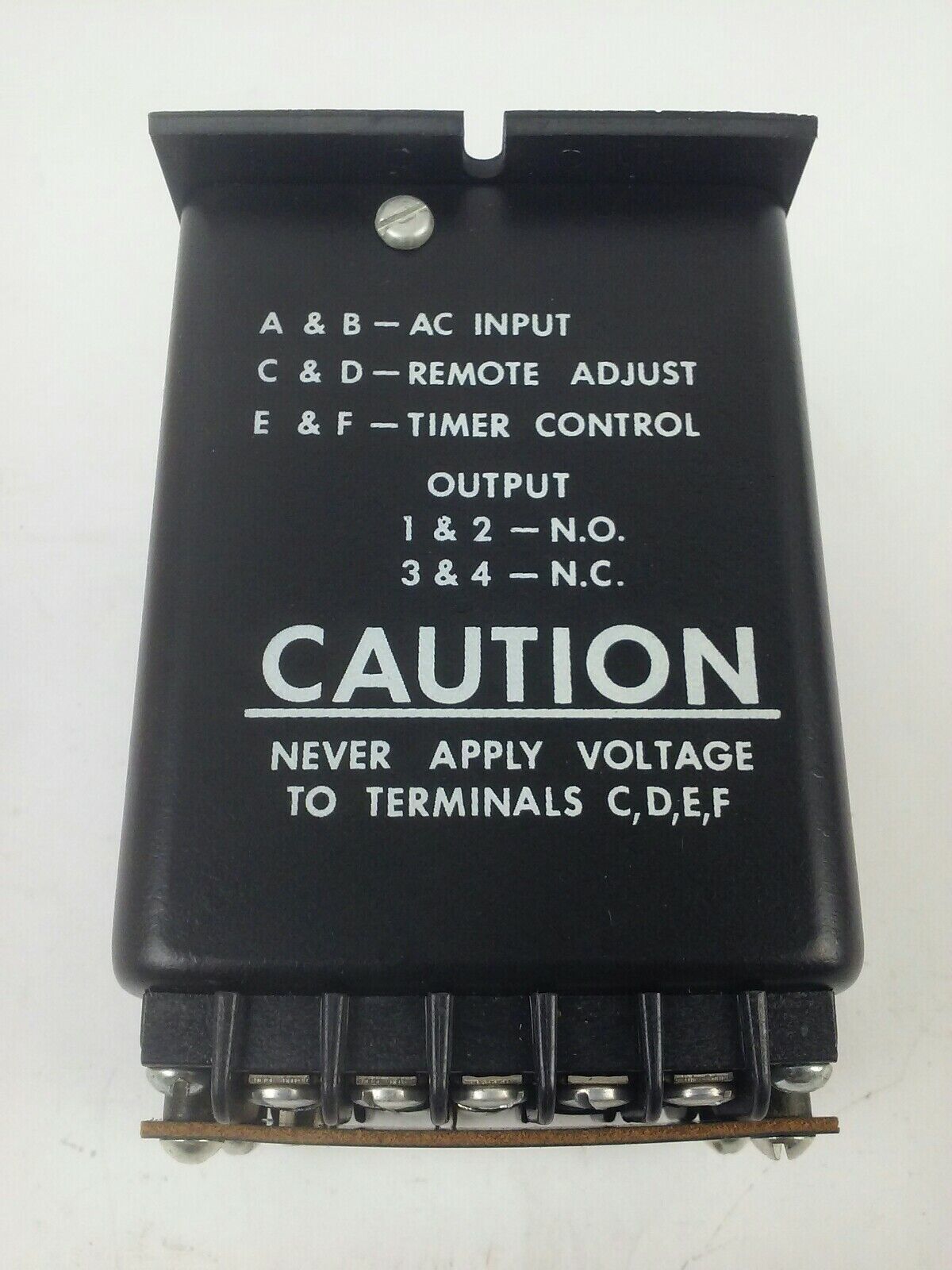 ISSC 1013-1-D-1-B TIME CONTROL RELAY TYPE 1, RANGE .06-1, INPUT 115V 50/60HZ