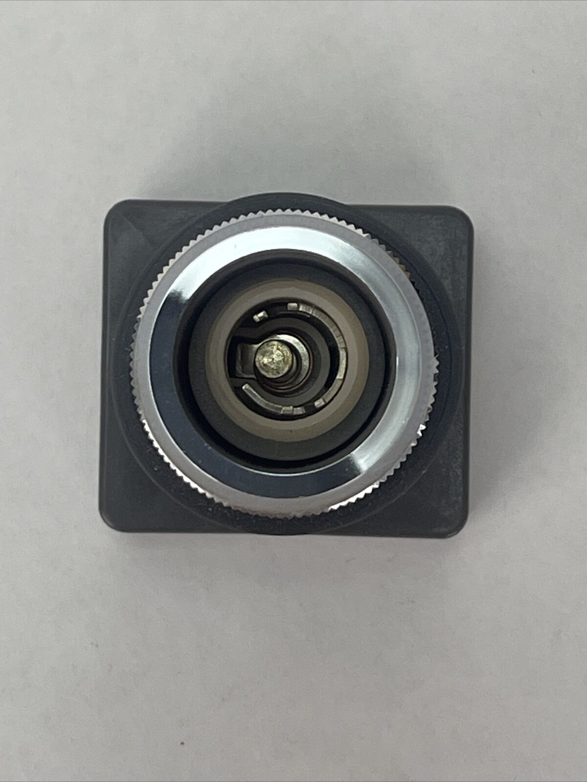 IDEC ELR1/EPRPT PILOT LIGHT NO BULB 120V LAMP