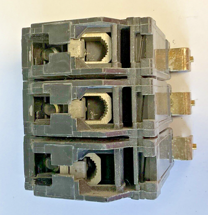 GE THQB32070 CIRCUIT BREAKER 240VAC 3POLE 70A