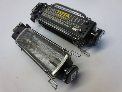 LOWELL TOTA PROFESSIONAL PHOTOGRAPHY LIGHTING SYSTEM - LIGHTS TRIPODS UMBRELLAS