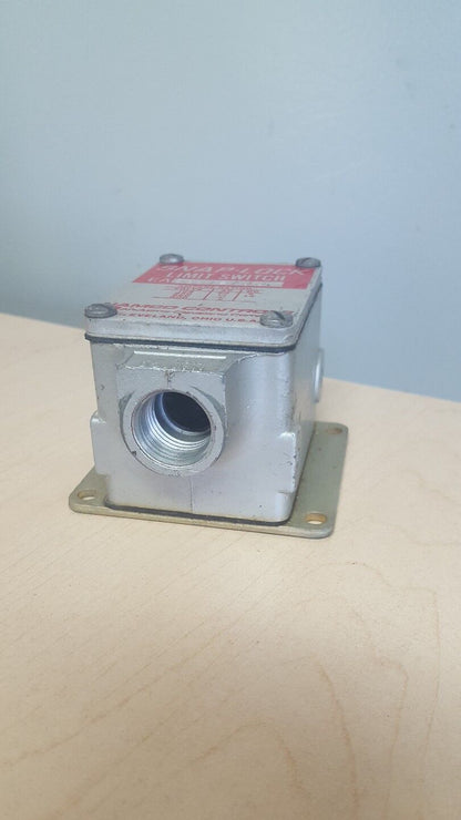 Namco Limit Switch EA080-12100 Snap-Lock, 125/250/480/600V, 20,15,10,5AC,5/1.5DC