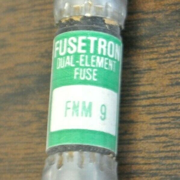 LOT of 4 / BUSS FNM-9 FUSETRON DUAL-ELEMENT FUSE / 9A / 250V / NEW SURPLUS