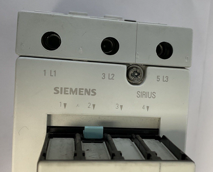 SIEMENS 3RT1045-1AB00 CONTACTOR 600V 24VDC 50HZ W/ 3RH1921-1HA22