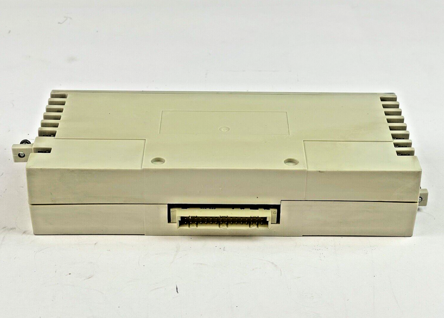 INDRAMAT - REXROTH - RMA02.2-16-DC024-200 - OUTPUT MODULE -2X8 TRANSISTOR