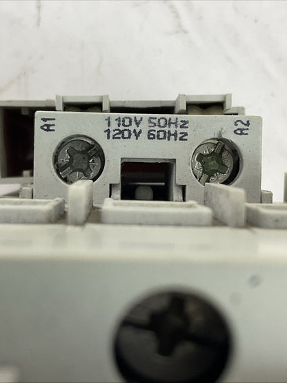 ALLEN BRADLEY 100-C37*00 SER C CONTACTOR 600VAC 60A COIL 120V 100-F 100-FSV136