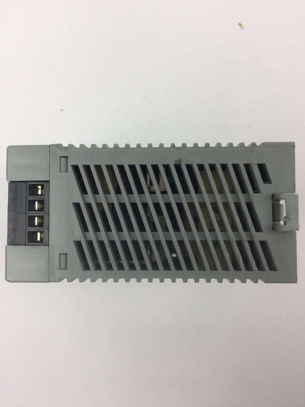 SOLA SDP 2-24-100T POWER SUPPLY INPUT 115/230 VAC 1.1/0.7 A OUTPUT 24 VDC 2.1 A