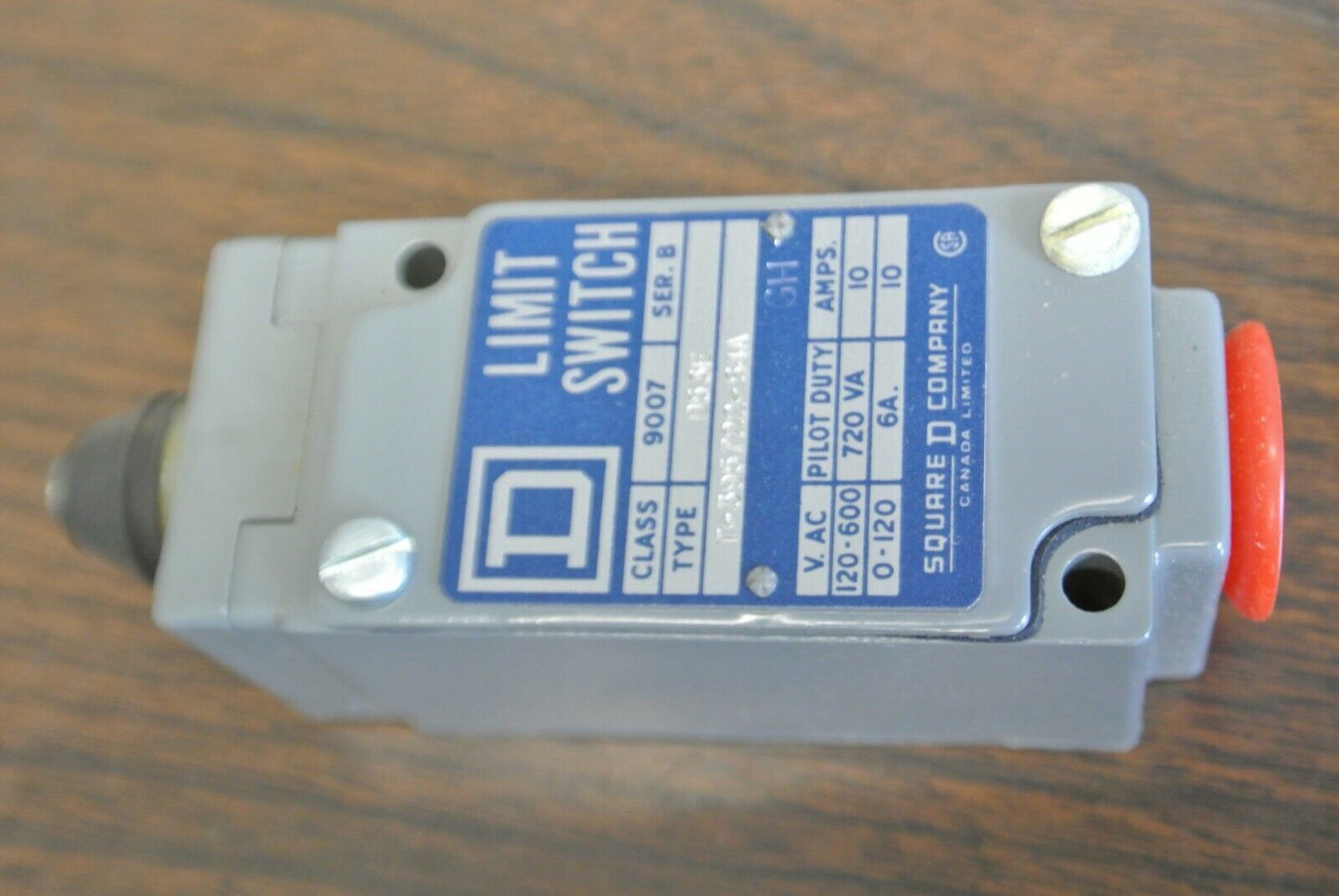 SQUARE D 9007 B53E Ser. B / LIMIT SWITCH / NEW SURPLUS in BOX