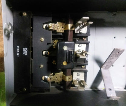 General Electric GE QMR THFP364 200 Amp 600V 3-Pole Disconnect Switch Panelboard