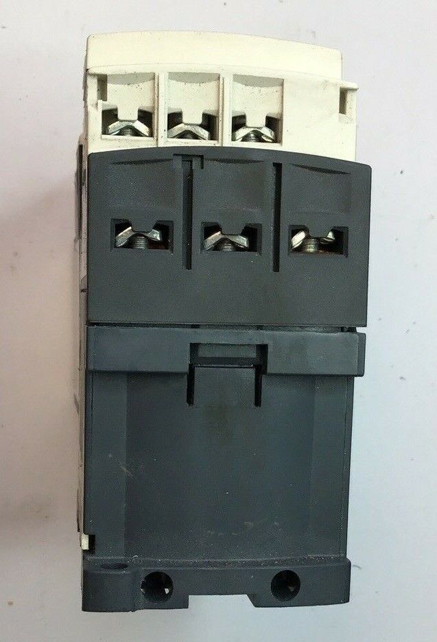 TELEMECANIQUE LC1D09BL CONTACTOR 24VDC W/ LRD10 OVERLOAD RELAY 600VAC